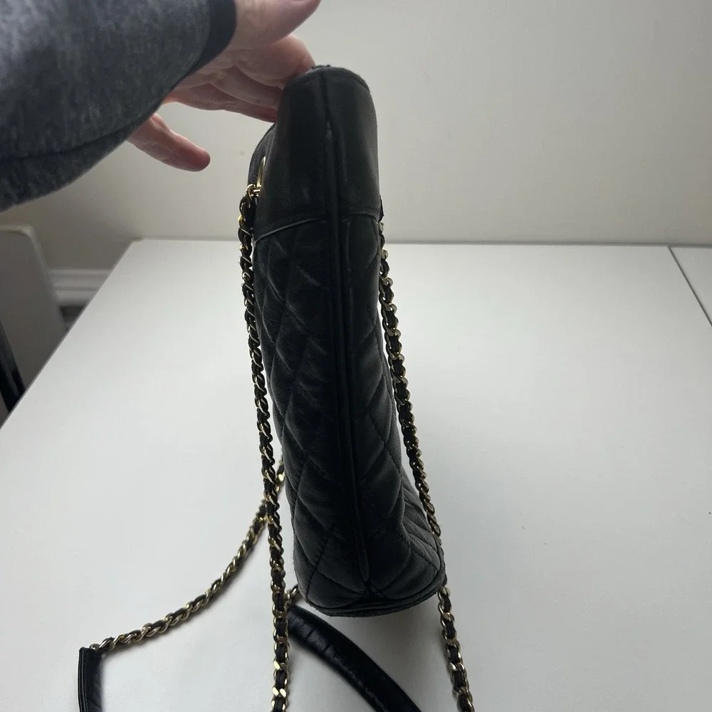 Koret Vintage Black Leather Quilted Shoulder Handbag Tassel Chain Straps